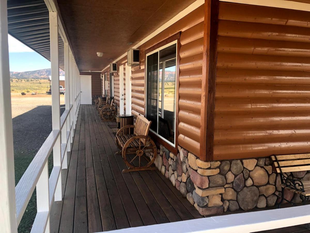 هاتش The Riverside Ranch Motel And Rv Park Southern Utah المظهر الخارجي الصورة