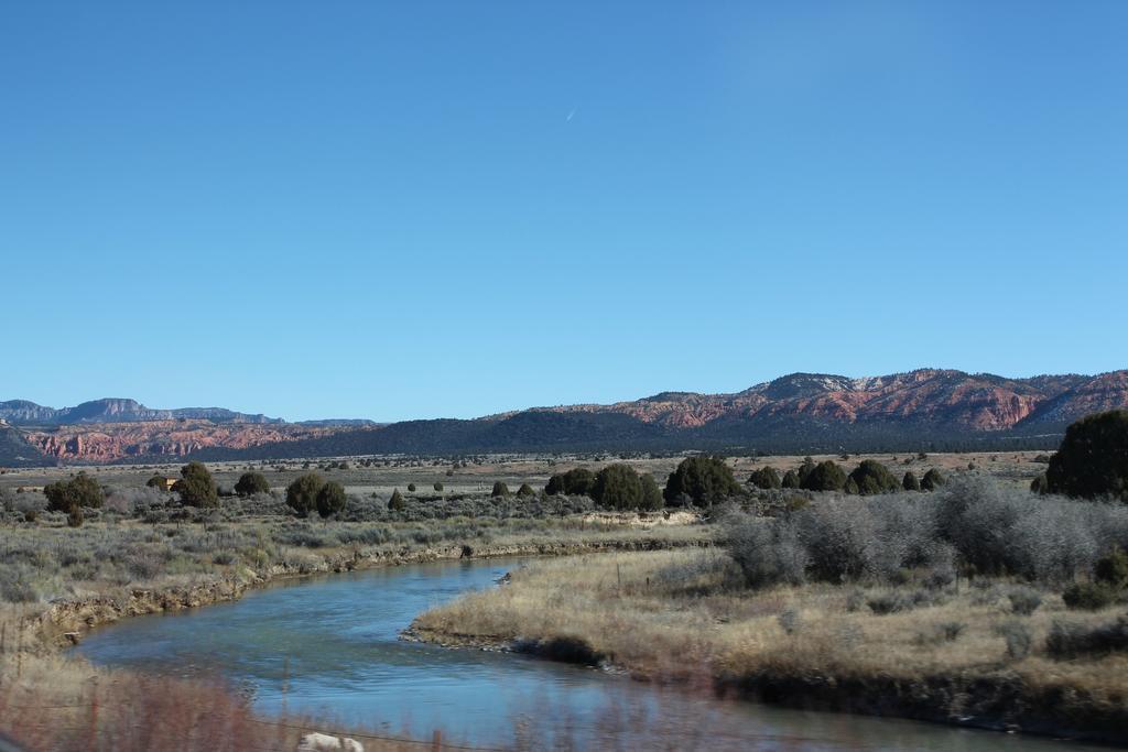 هاتش The Riverside Ranch Motel And Rv Park Southern Utah المظهر الخارجي الصورة